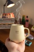 Pra tomar um café sempre quente enquanto responde seus clientes fingindo plenitude.